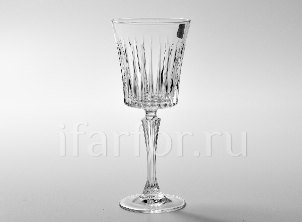 Tall glass for wine Timeless 