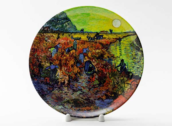 Decorative plate Vincent van Gogh Red vineyards near Arles