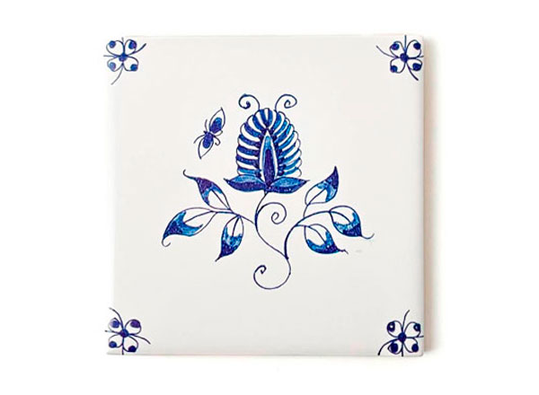 Изразец Голландский. Цветок с мотыльком