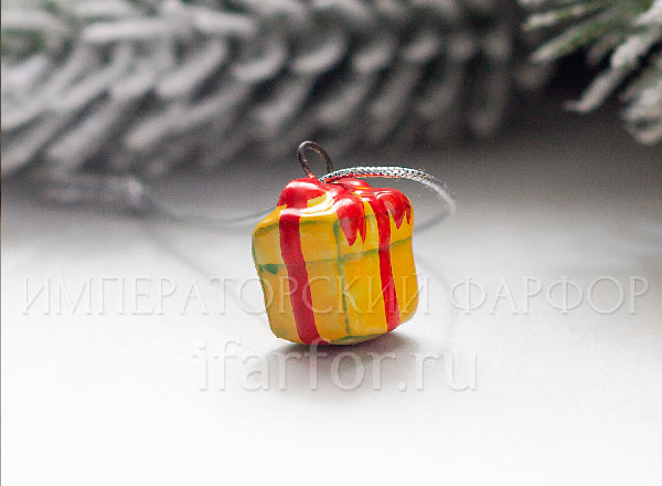 Елочная игрушка Подарок