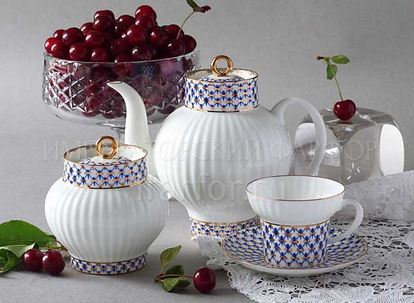 Tea Set Cobalt net 6/14 Wave