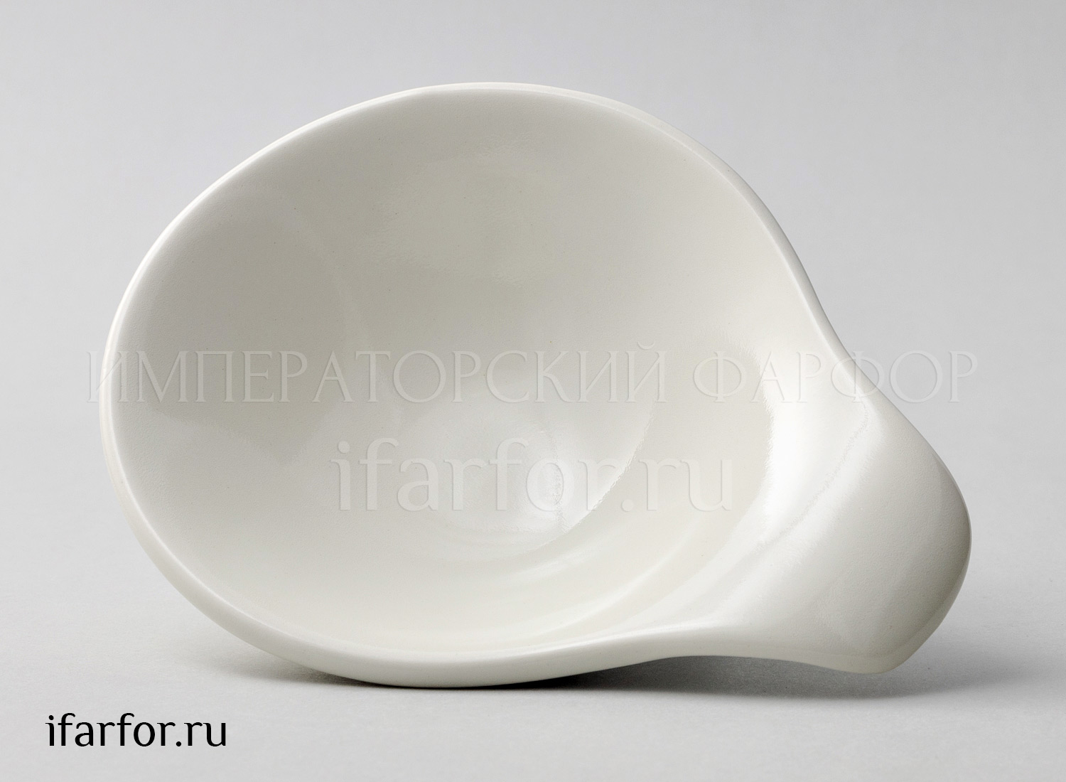 Розетка с ручкой «Белая» Форма: Воскресенье. Керамика. 120 x 50 мм.