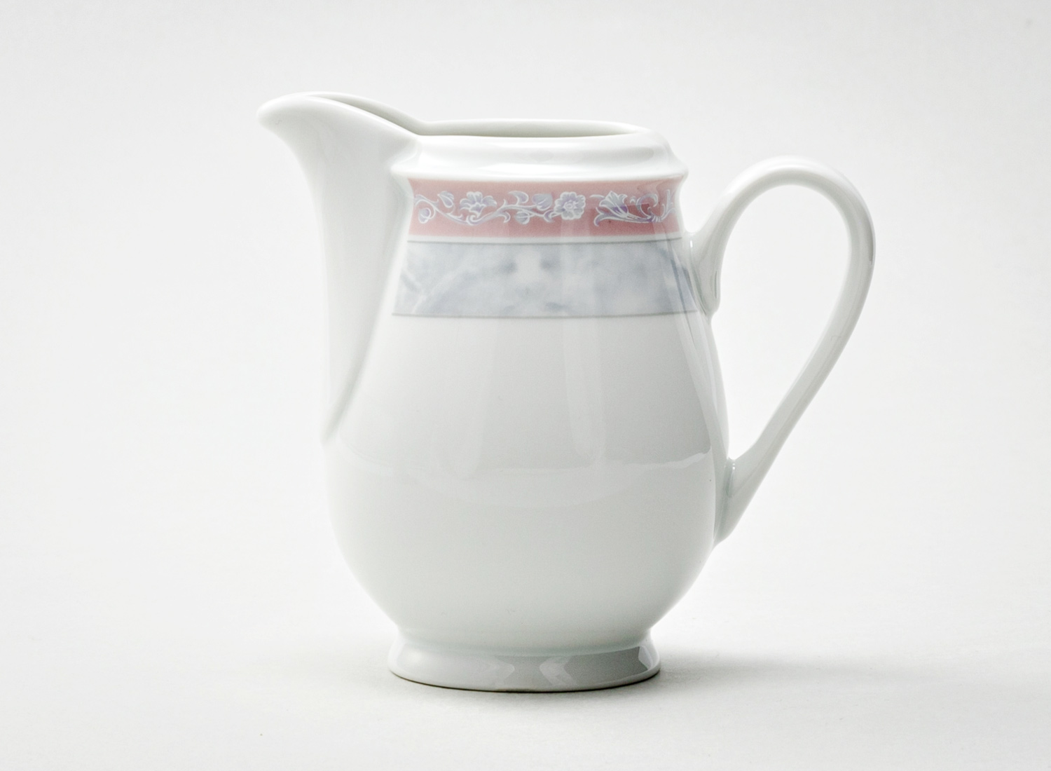 Сливочник «Серый мрамор с розовым кантом»