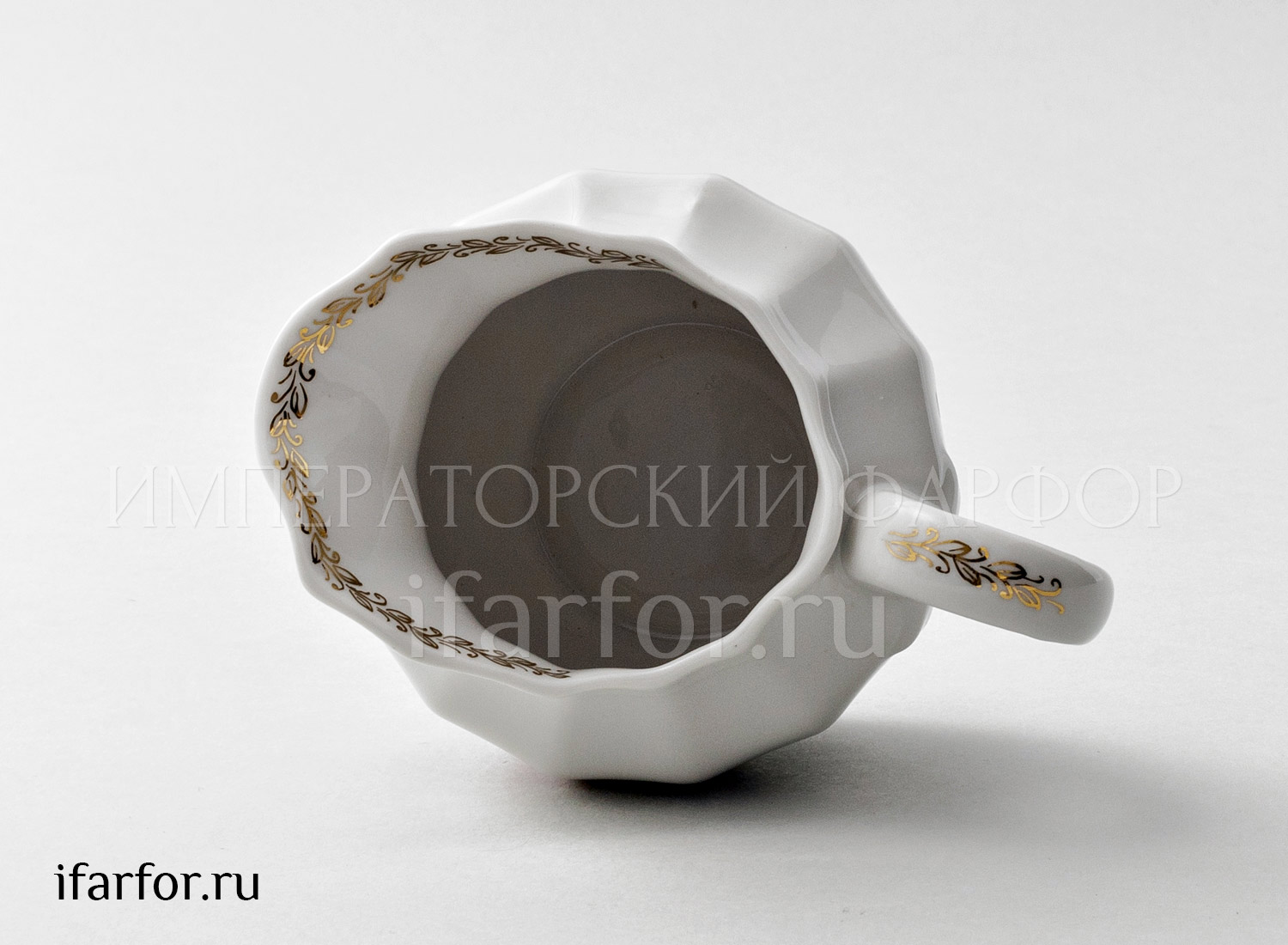 Сливочник «Фуксия» Форма: Ампир. Твердый фарфор. 350 мл.