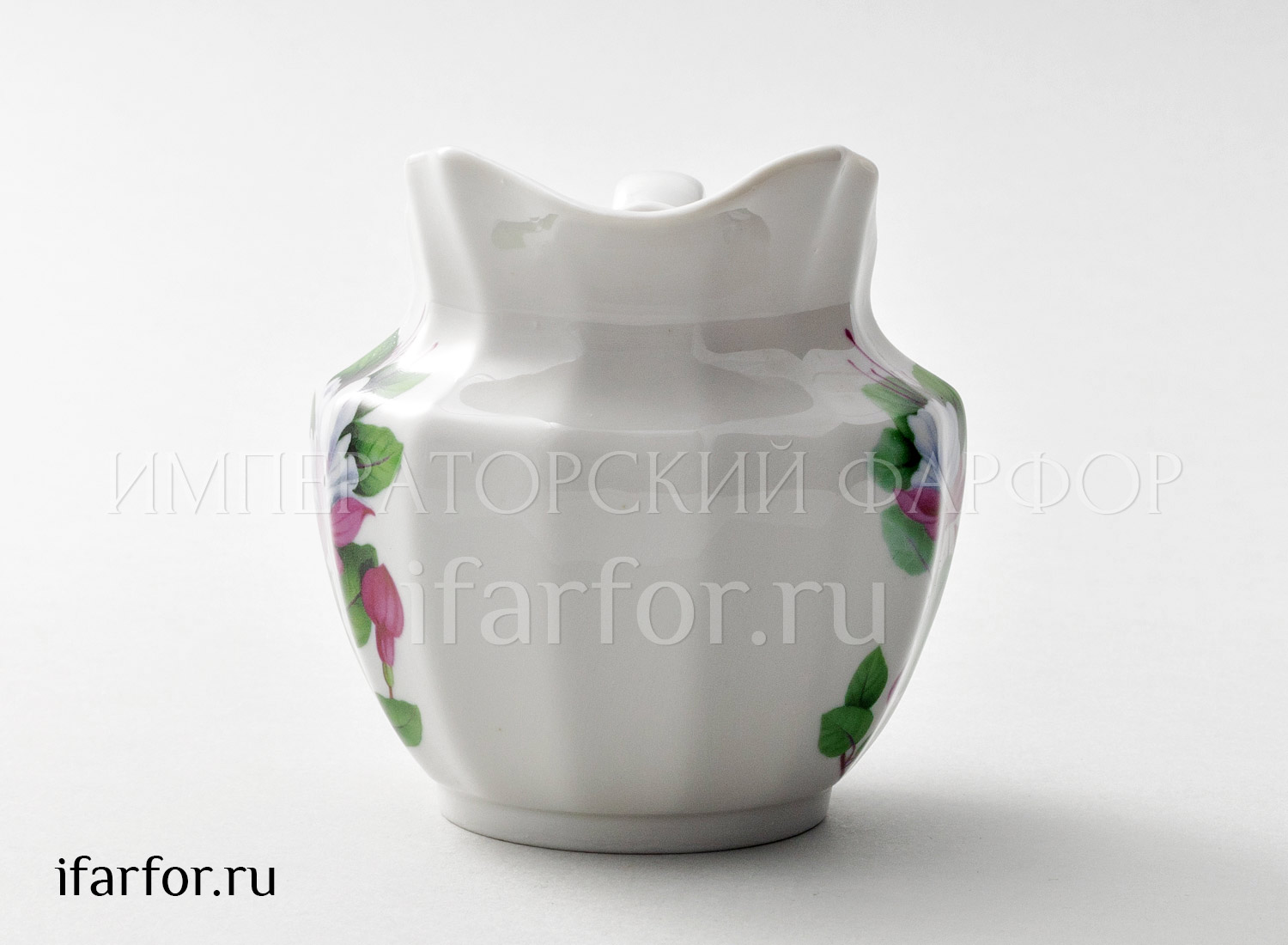Сливочник «Красный колокольчик» Форма: Ампир. Твердый фарфор. 350 мл.