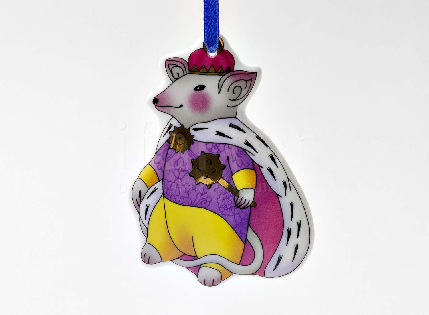 Елочная игрушка «Мышиный король» Твердый фарфор. 83 x 111 мм.