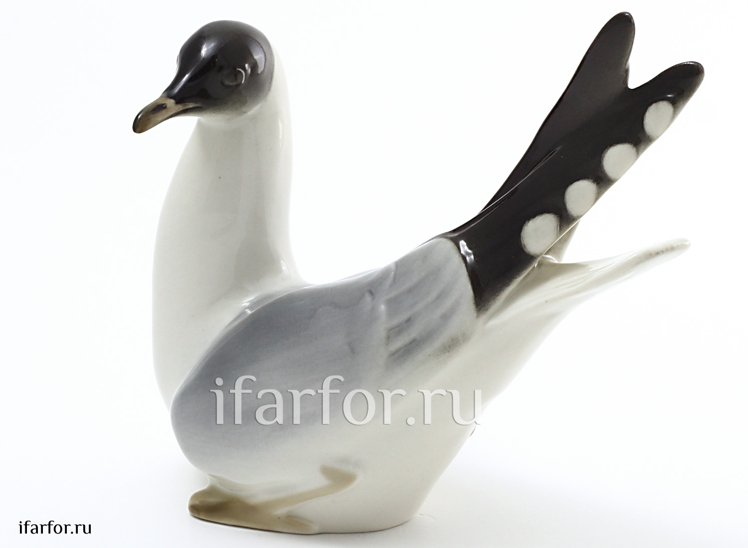 Скульптура «Чайка»