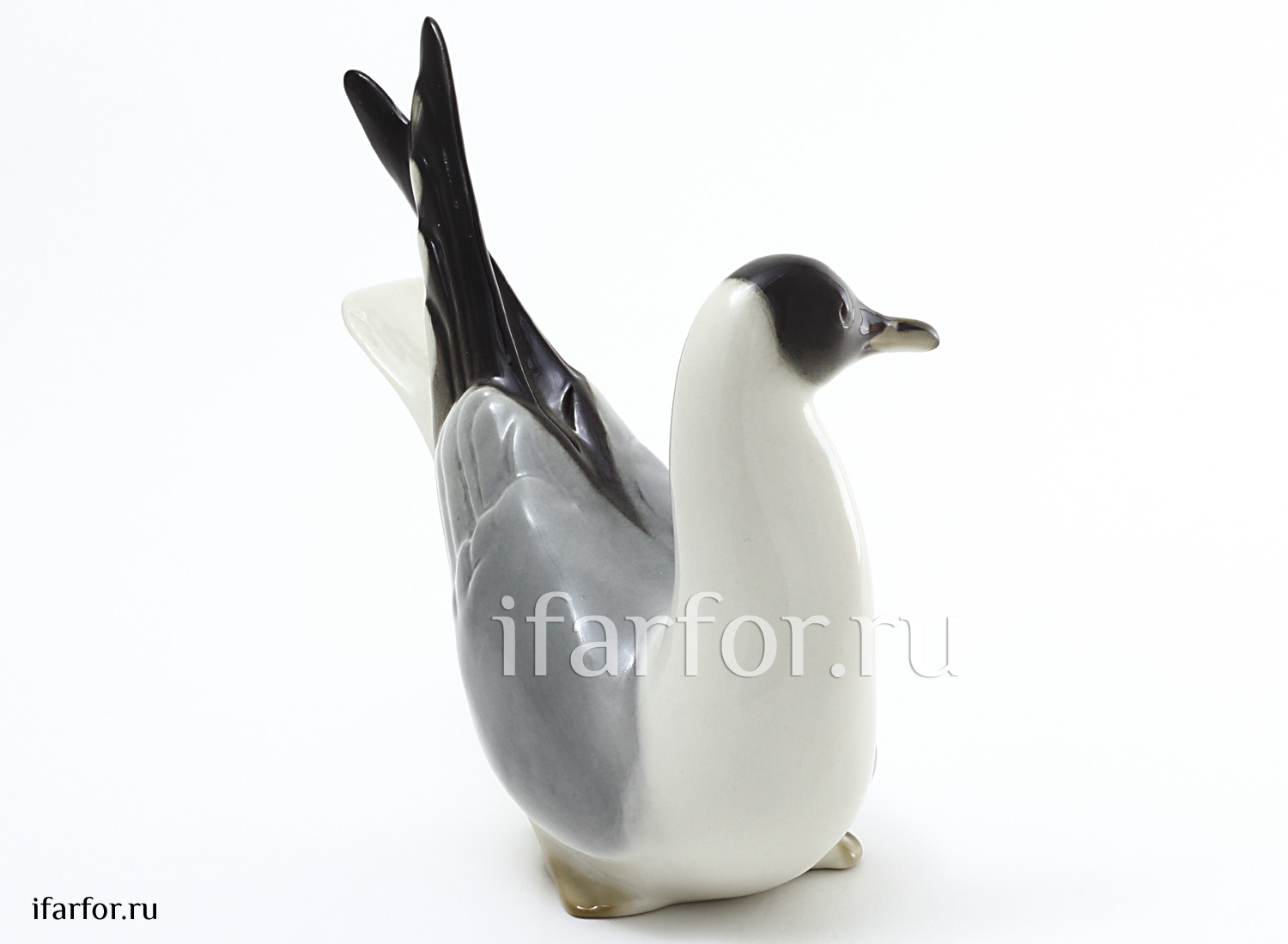 Скульптура «Чайка»