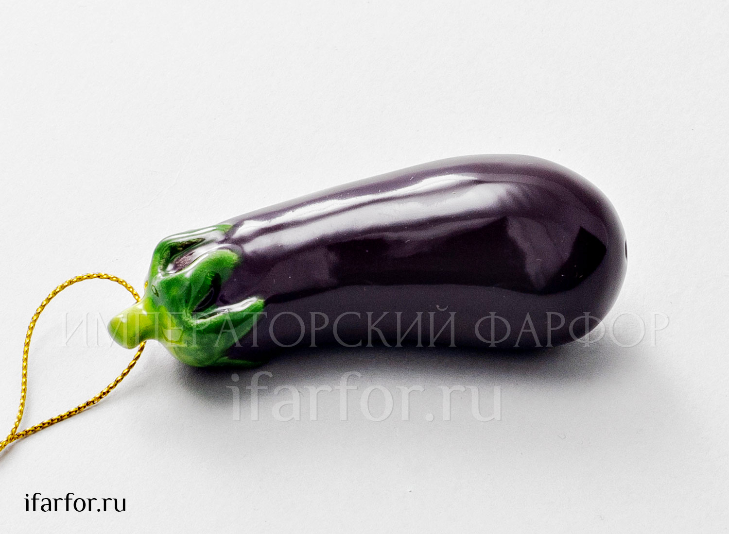 Елочная игрушка второй сорт «Баклажан мини» Форма: Баклажан мини. Майолика. 30 x 80 мм.