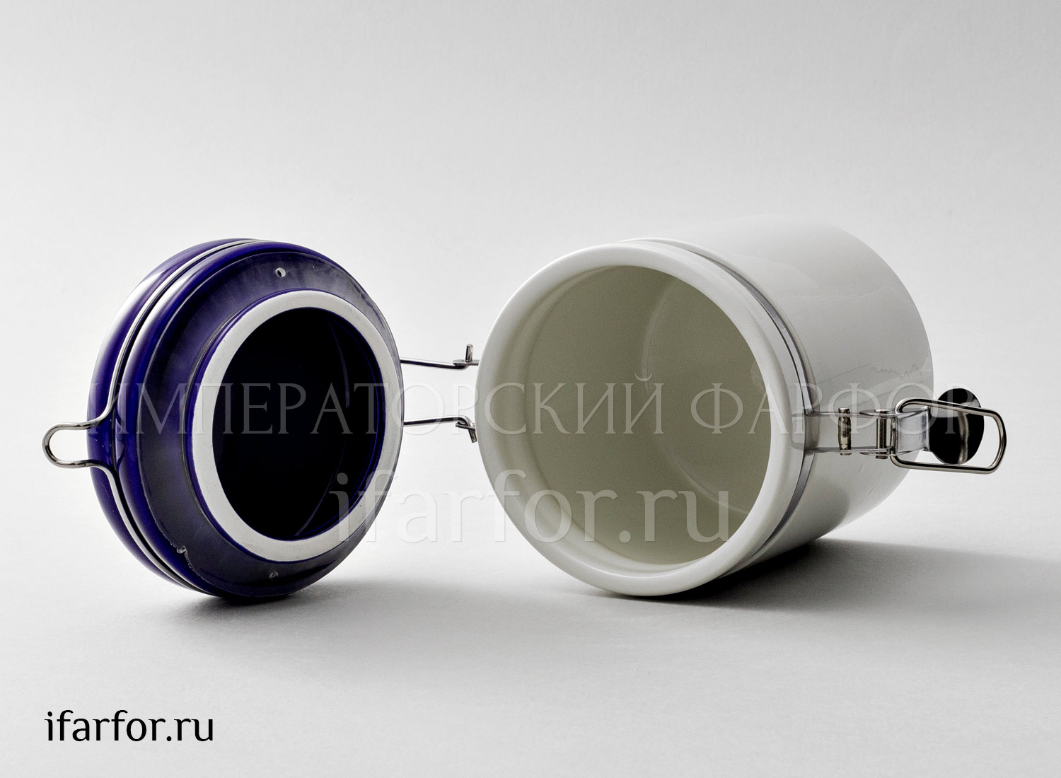 Банка для сыпучих продуктов «Гуси» Форма: Royal Classics. Керамика. 96 x 120 мм.