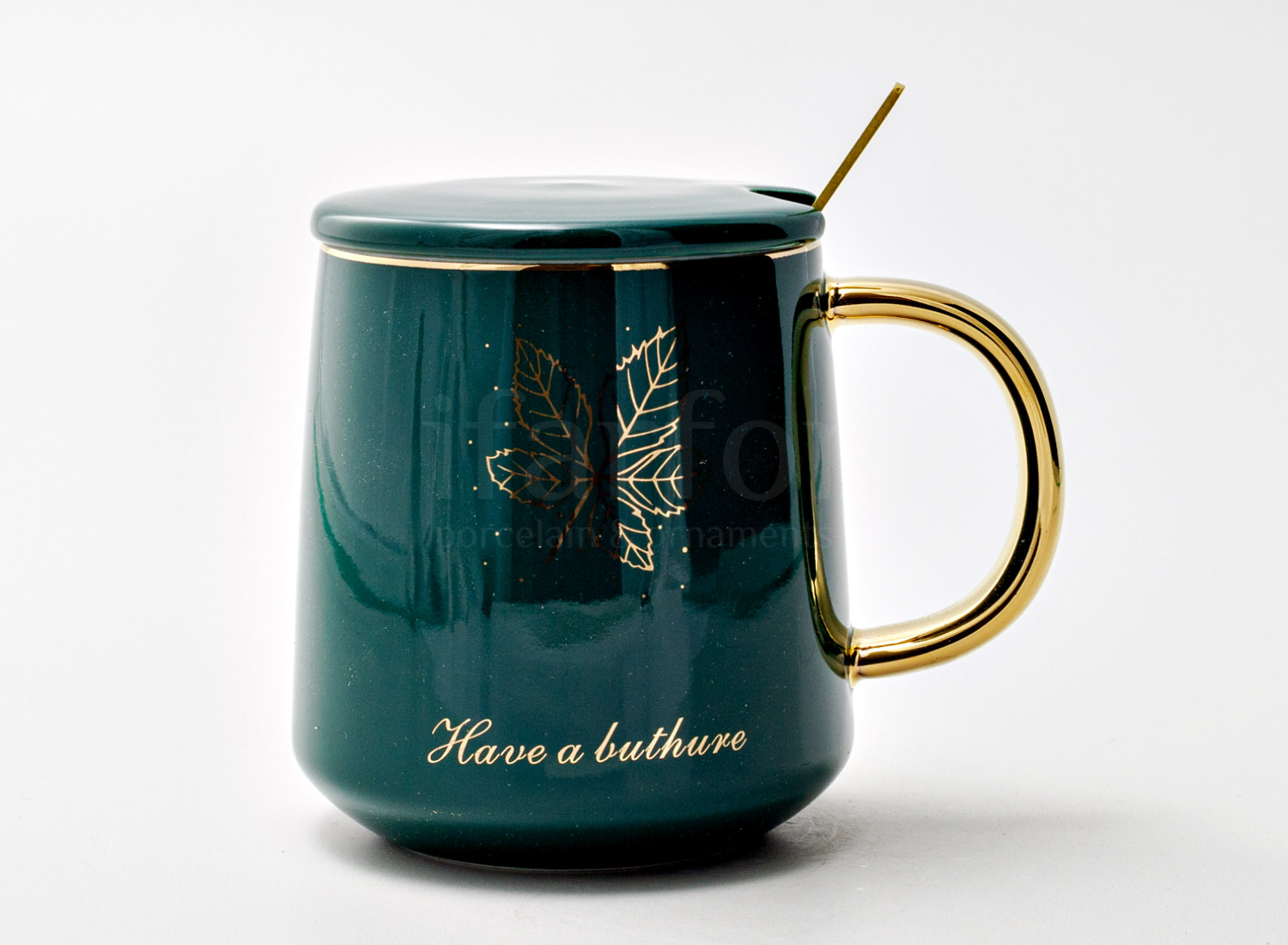 Кружка с крышкой и ложкой «Have a futhure» Форма: Royal Classics. Керамика. 400 мл.