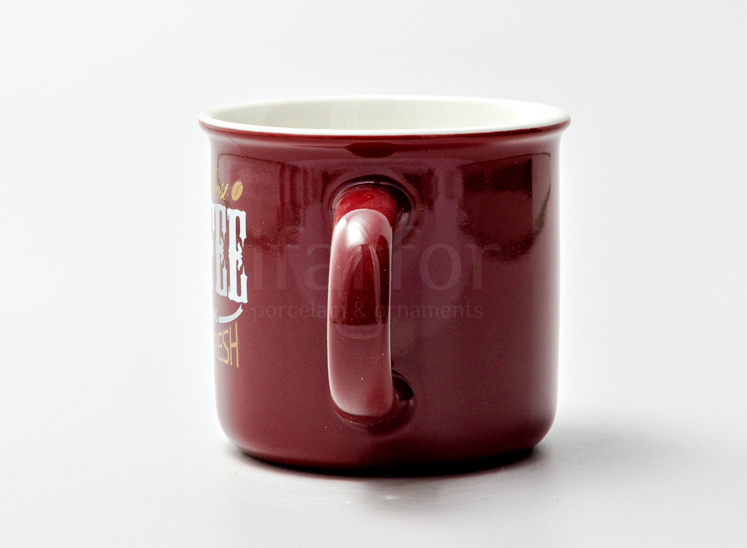 Кружка «The best coffee always hot and fresh (бордо)» Форма: Royal Classics. Керамика. 440 мл.
