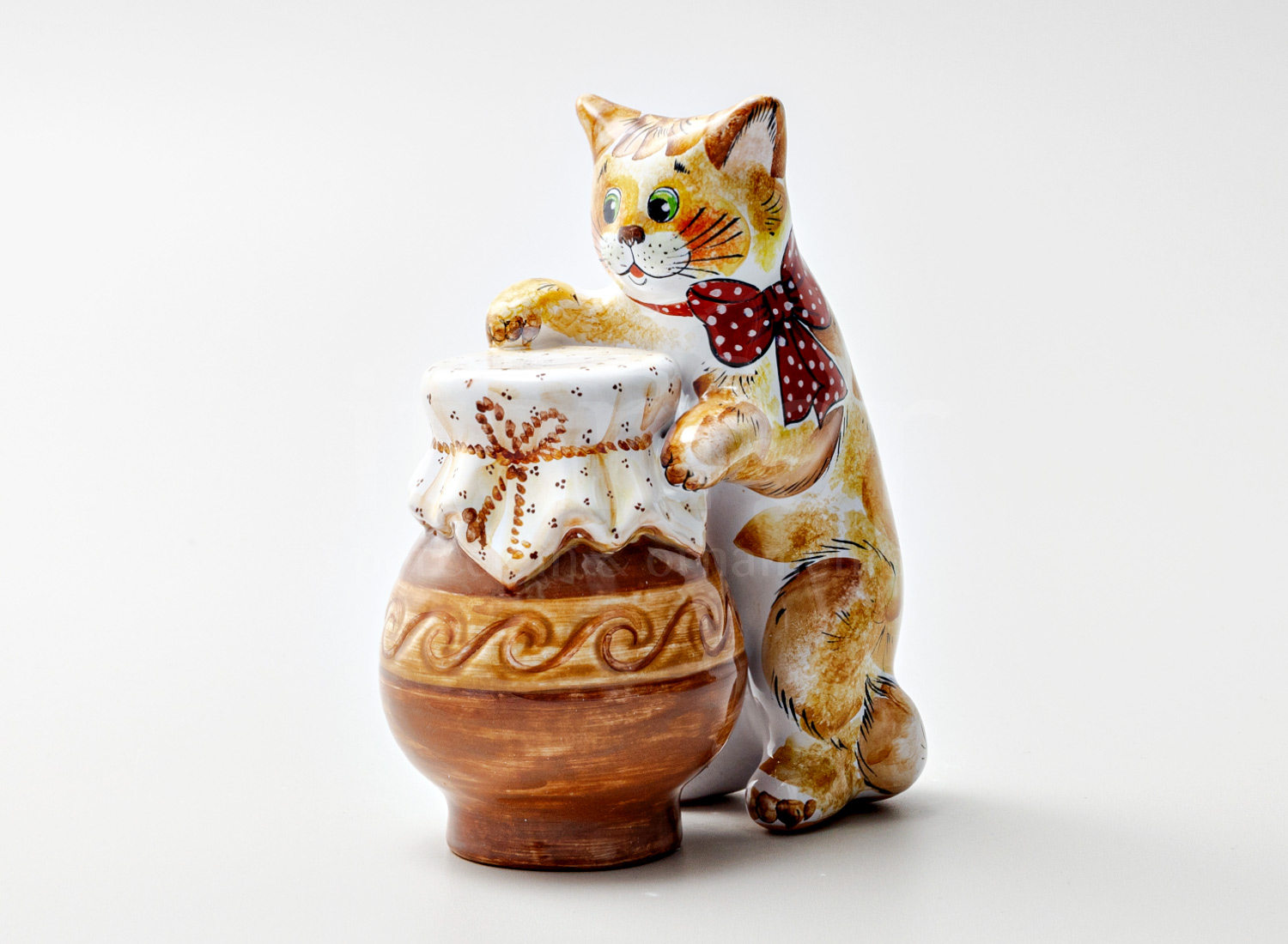 Скульптура «Кошка с крынкой» Форма: Кошка с крынкой. Майолика. 110 x 70 x 140 мм.