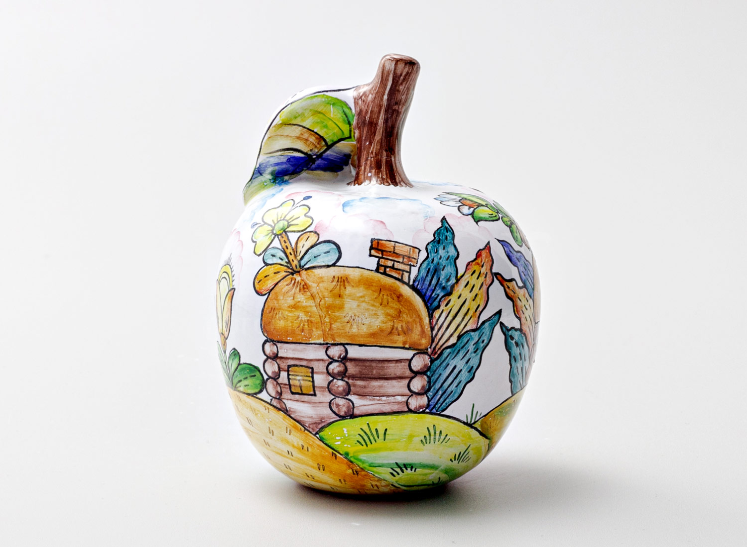 Скульптура «Яблоко Лето» Форма: Яблоко Лето. Майолика. 90 x 90 x 120 мм.