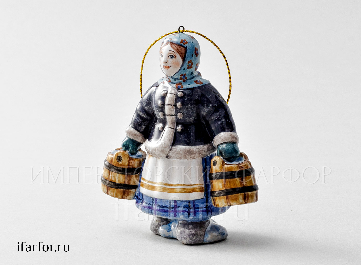 Елочная игрушка «Крестьянка с ведрами»