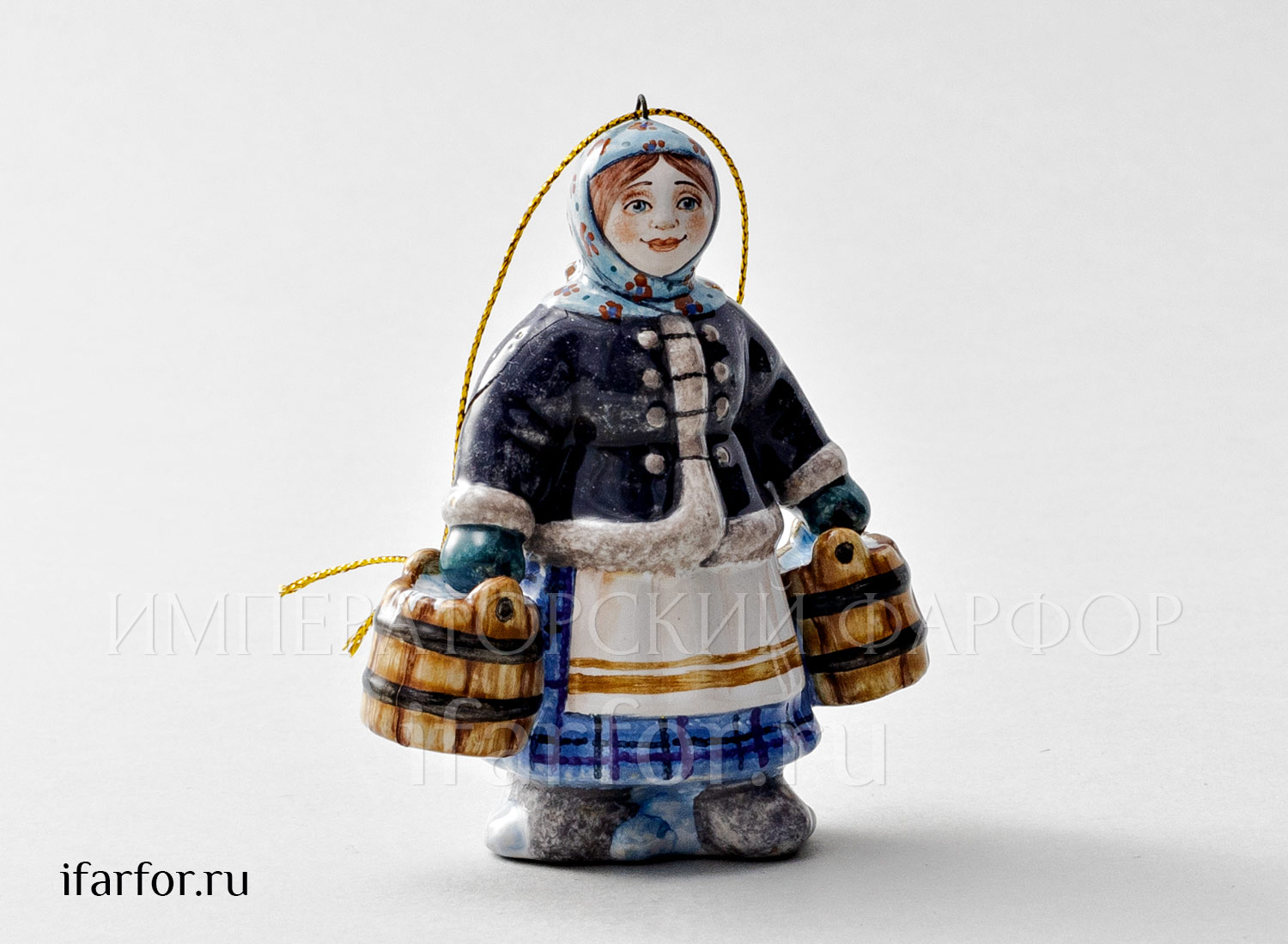 Елочная игрушка «Крестьянка с ведрами»