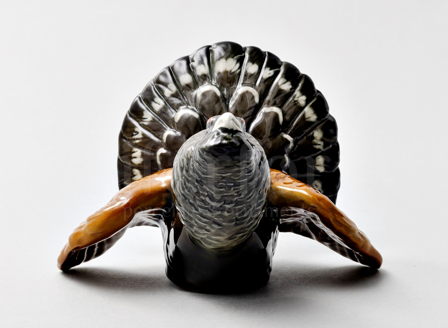 Скульптура «Глухарь»