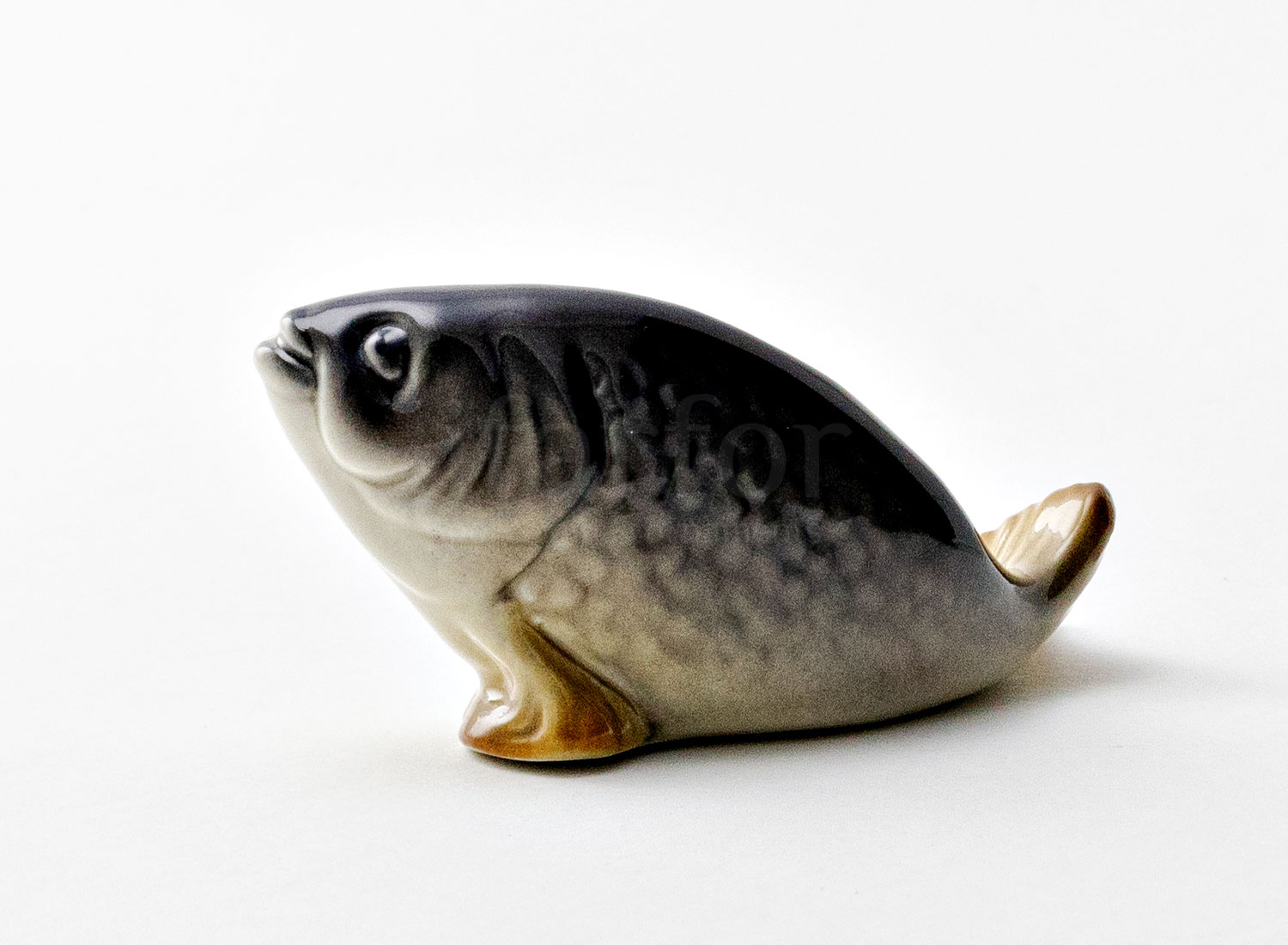 Скульптура «Вобла малая коричневая»