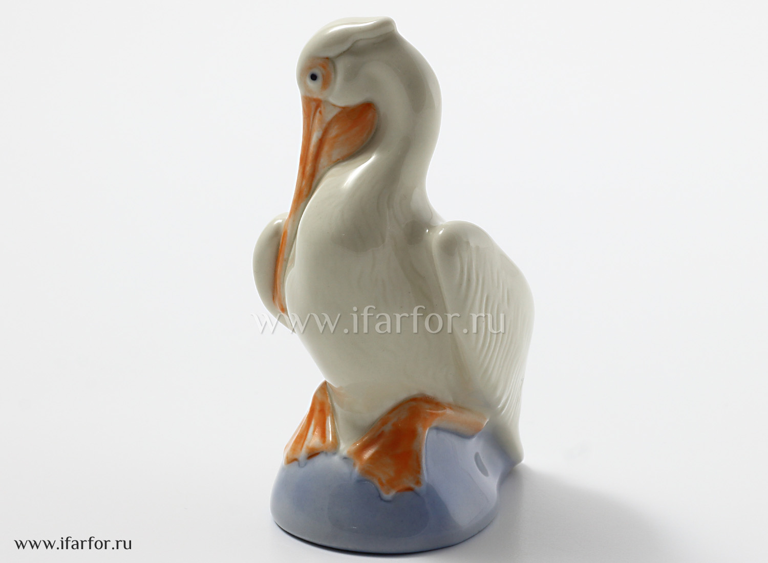 Скульптура «Пеликан малый»