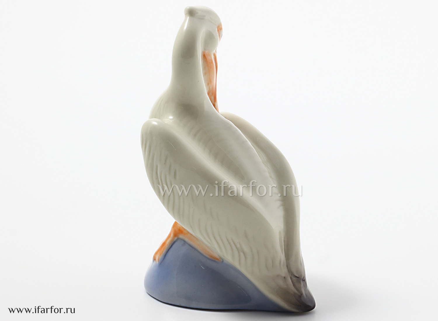 Скульптура «Пеликан малый»