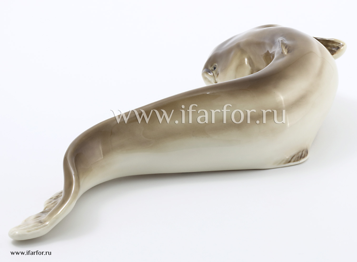 Скульптура «Сом плывущий»