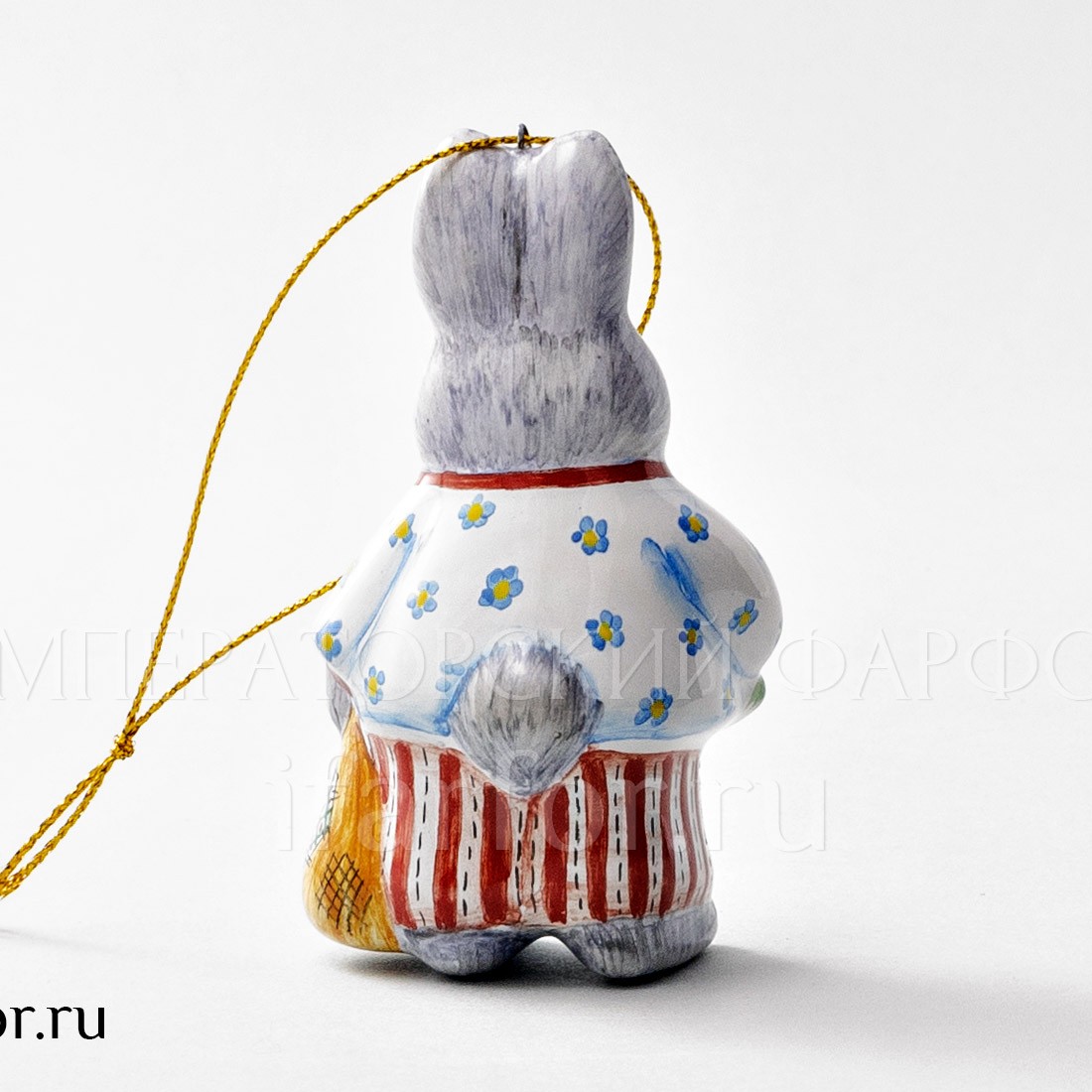 Елочная игрушка «Заяц с мешком» Форма: Заяц с мешком. Майолика. 50 x 85 мм.