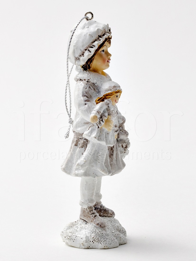 Елочная игрушка «Девочка с куклой» Полирезин. 47 x 118 мм.