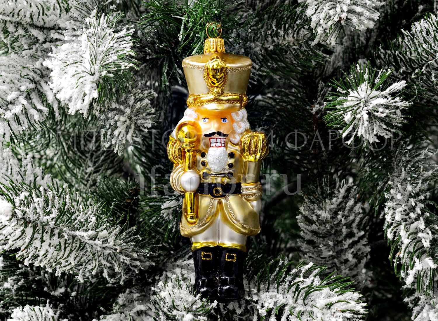 Елочная игрушка «Щелкунчик в золотом камзоле»