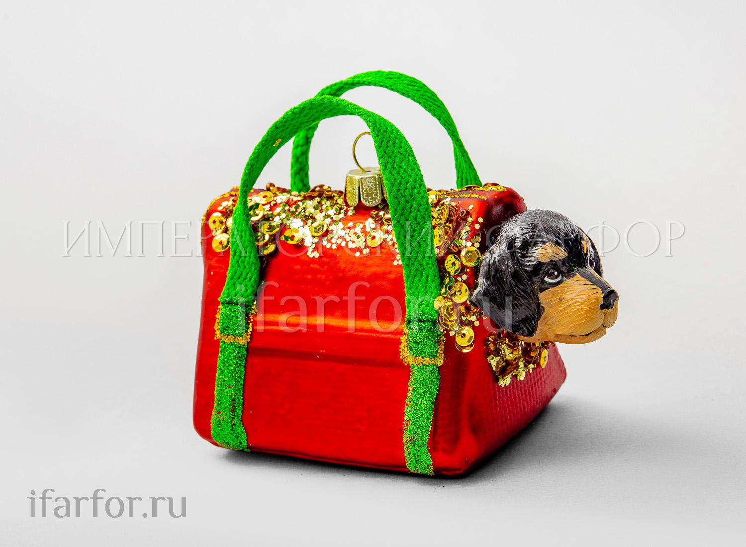 Елочная игрушка «Собачка в сумочке»