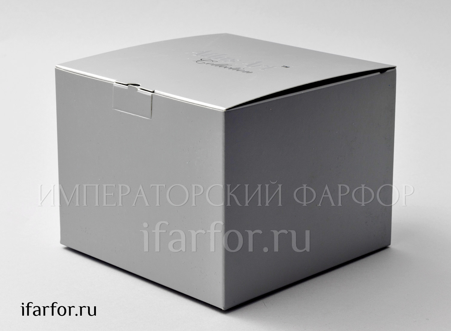 Елочная игрушка «Кот в сапогах» Стекло. 50 x 130 мм.