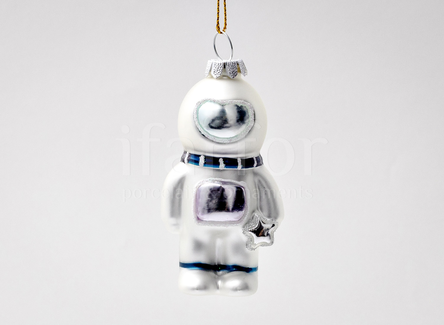 Елочная игрушка «Маленький космонавт»
