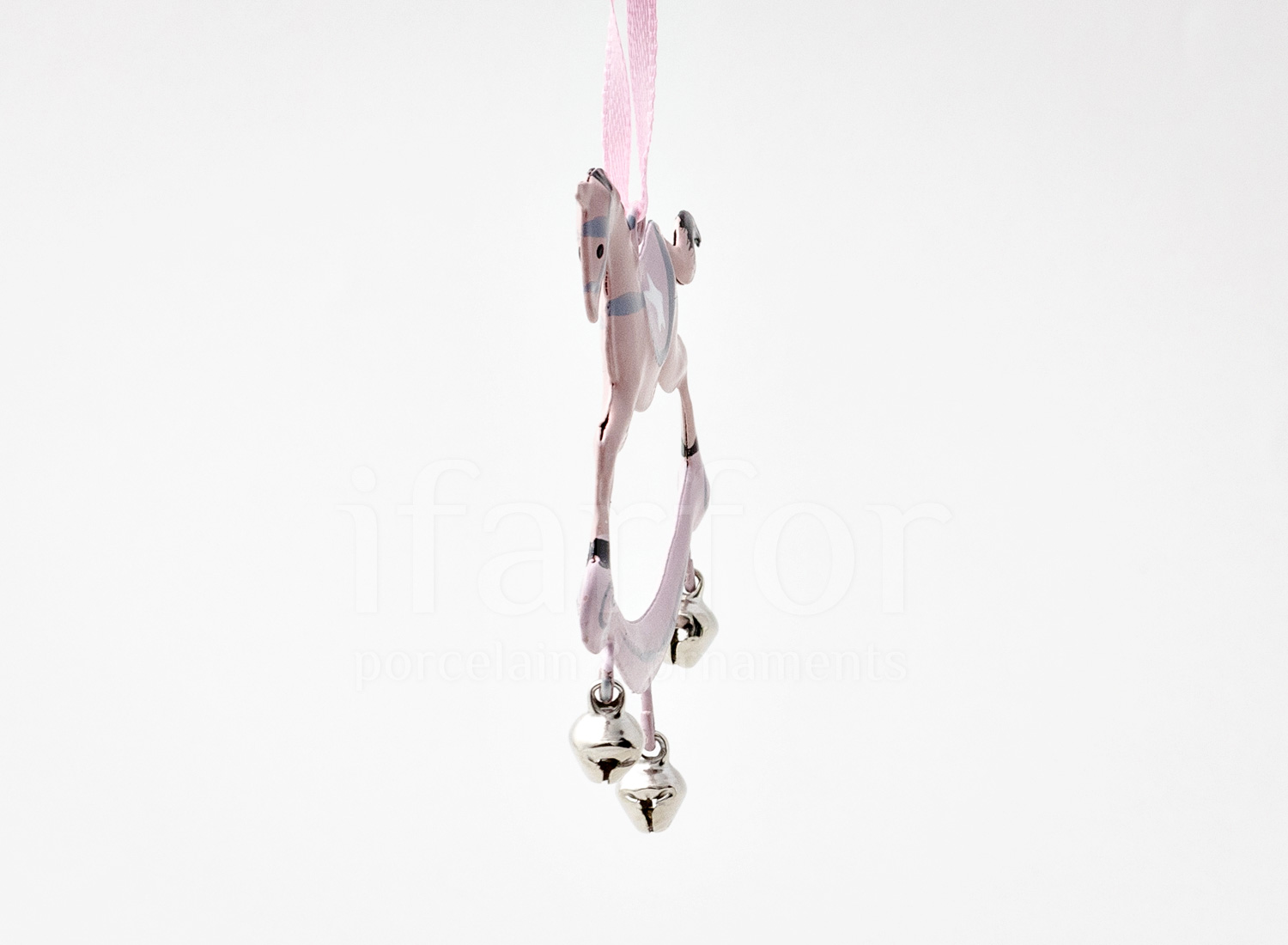 Елочная игрушка «Лошадка-качалка с колокольчиками (звездочка)»