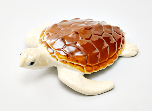 Sculpture Turtle big white 1