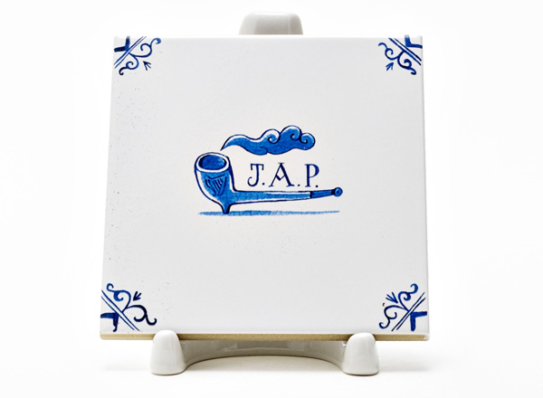Tile Dutch. Smoking pipe 