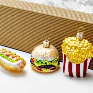 Набор елочных игрушек в подарочной коробке Fast food 3 предмета 120 x 280 мм.