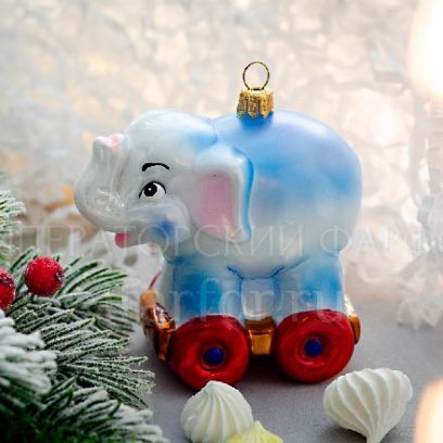 Елочная игрушка Слон на колёсиках