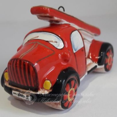 Елочная игрушка «Пожарная машина» Майолика. 40 x 75 мм.