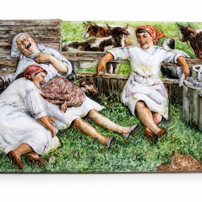 Плакетка «Рельеф Доярки» Майолика. 455 x 290 мм.