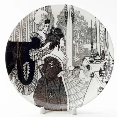 Декоративная тарелка Красавица перед зеркалом