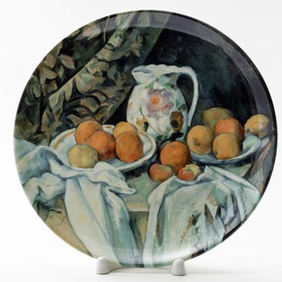 Декоративная тарелка Натюрморт с занавесом и кувшин в цветочек