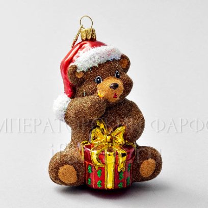 Елочная игрушка в подарочной коробке 210х130мм Мишка Тедди. Мишка Тедди с подарком