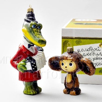 Набор елочных игрушек в подарочной коробке Крокодил Гена и Чебурашка