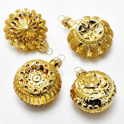 Набор елочных игрушек в подарочной коробке Золото инков Шар ажурный