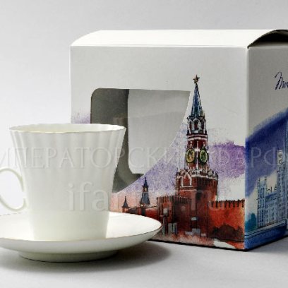 Чашка с блюдцем в подарочной коробке Москва «Золотая лента» 1/2 Форма: Одуванчик. Тонкостенный костяной фарфор. 175 мл.