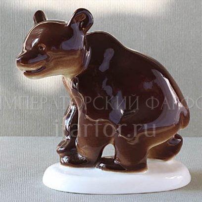 Скульптура Медвежонок присевший