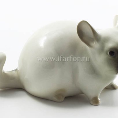 Скульптура «Шиншилла малая» Форма: Шиншилла малая. Мягкий фарфор. 80 мм.