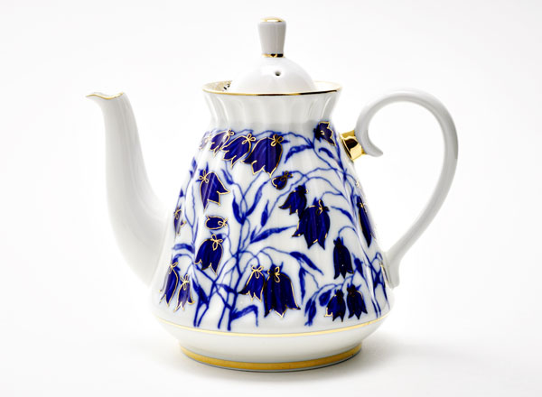 Teapot brewing Bluebells Radial