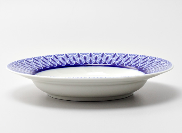 Plate deep Forget-me-not (Myosotis)