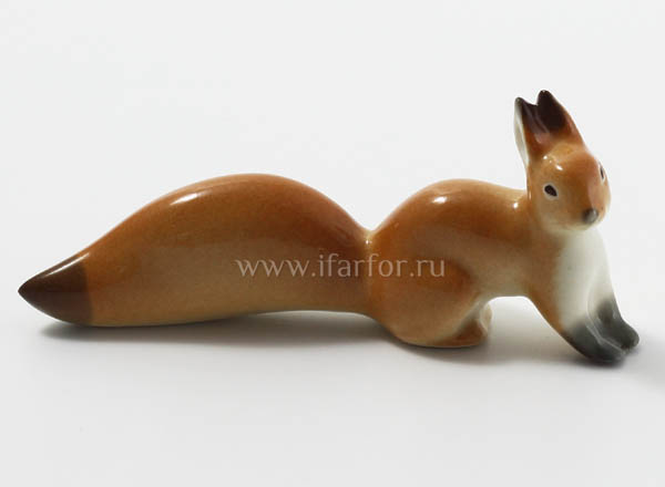 Скульптура Белочка северная