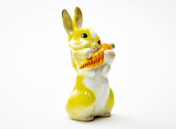 Скульптура Заяц с морковкой 2 Желтый
